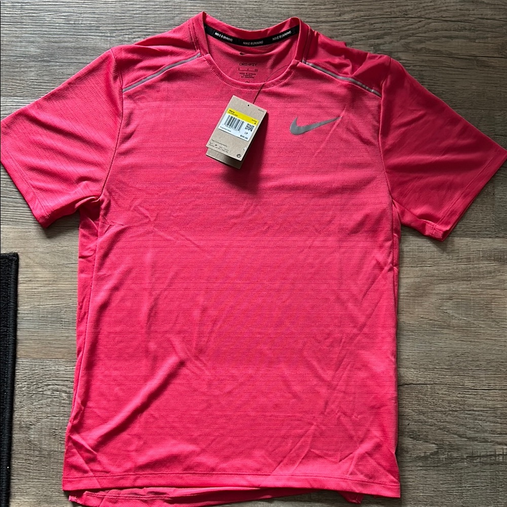 Nike Dri-FIT Men's Short Sleeve Training Shirt - Pink